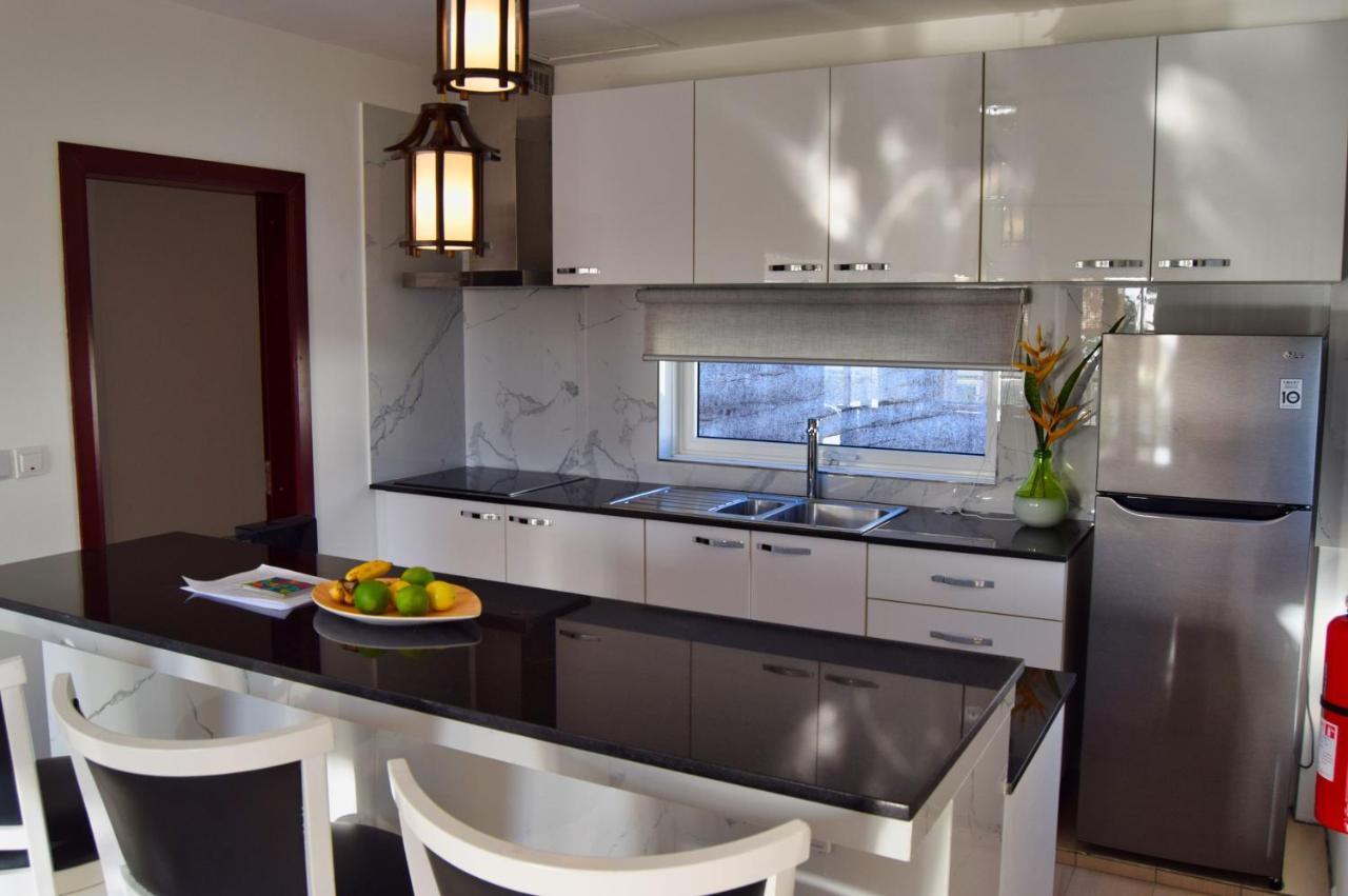 Venlia Apartment Виктория Екстериор снимка