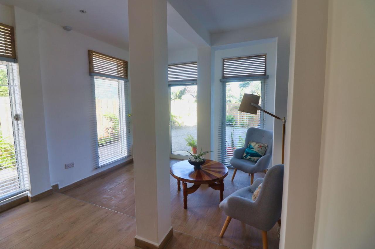 Venlia Apartment Виктория Екстериор снимка